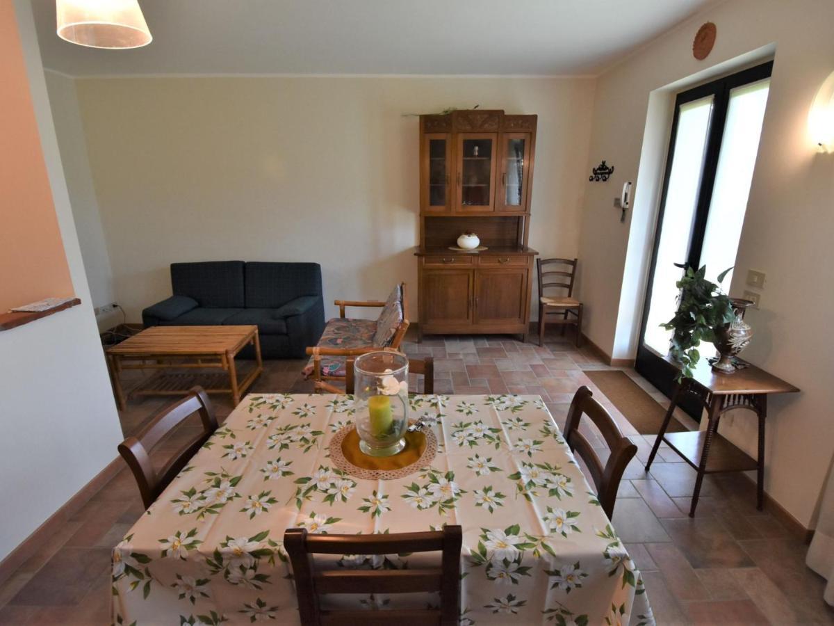 Apartment La Corte Bricca - Trilo B By Interhome Castana  エクステリア 写真