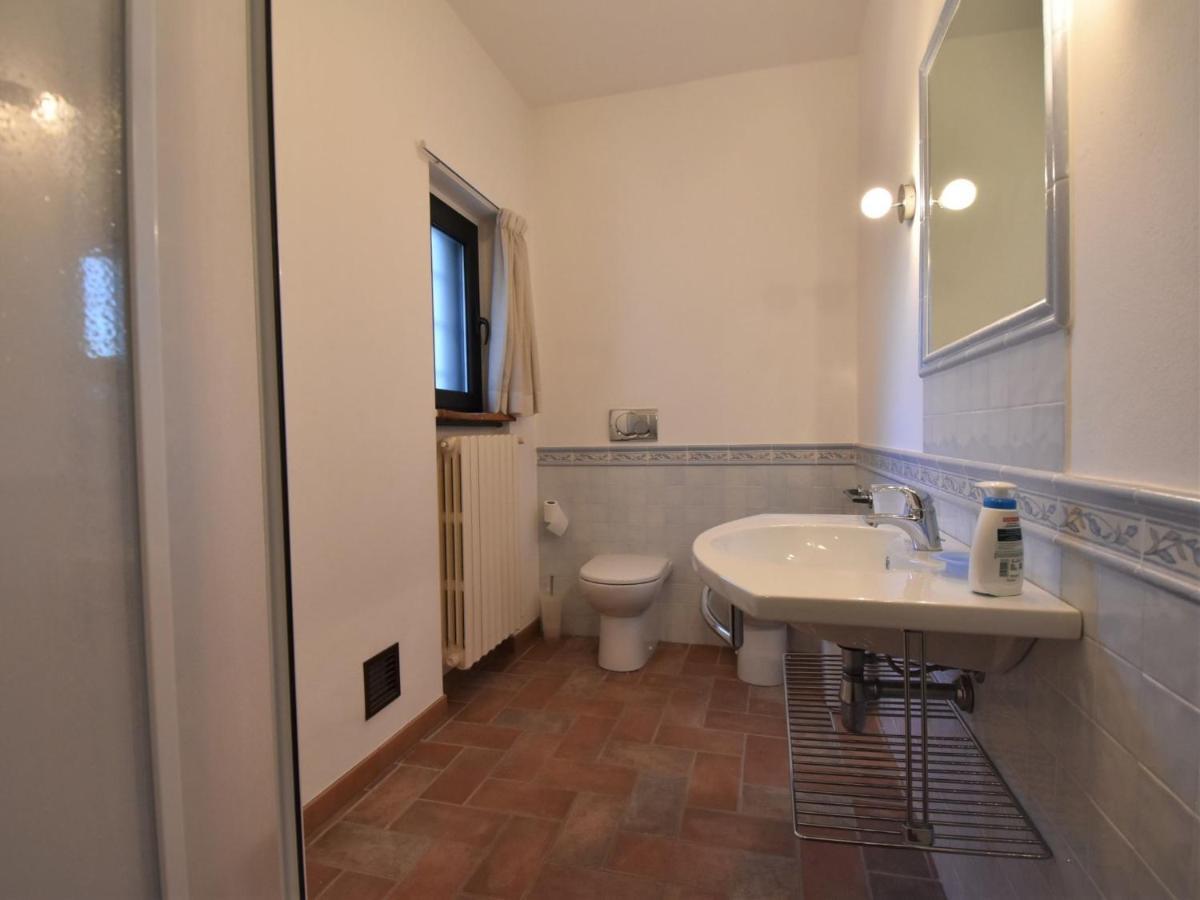 Apartment La Corte Bricca - Trilo B By Interhome Castana  エクステリア 写真